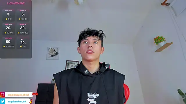 Angel esteban fx online show from October 12, 2025, 3:41 am