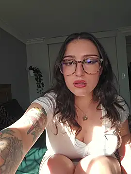 freya bella  online show from March 7, 2026, 8:58 pm