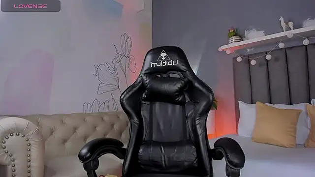 atenea jones online show from January 9, 2026, 12:23 pm