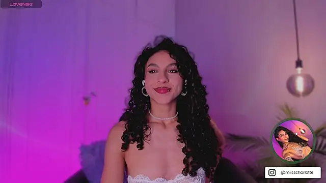 MiissCharlotte online show from October 4, 2025, 3:52 am