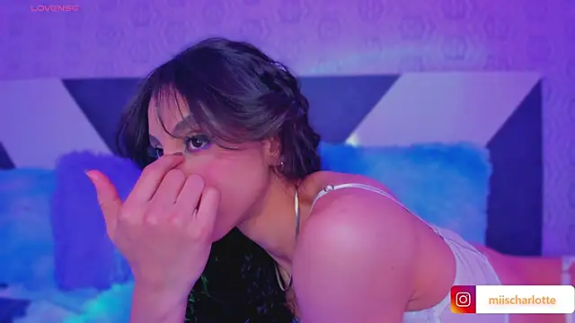 MiissCharlotte online show from March 13, 2025, 8:26 am