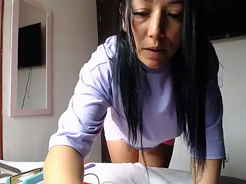 Snapshot of Laura_martin_ chatting on May 15, 2026, 4:49 pm Laura martin online show from May 15, 2026, 4:49 pm