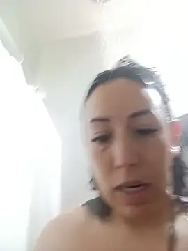 Snapshot of Laura_martin_ chatting on May 29, 2026, 1:39 pm Laura martin online show from May 29, 2026, 1:39 pm