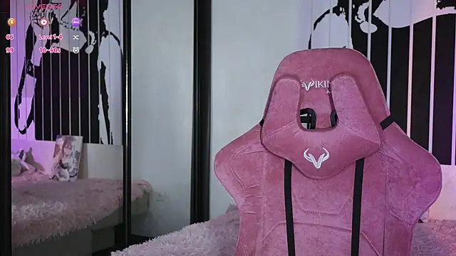 prettybones online show from March 2, 2025, 11:06 pm