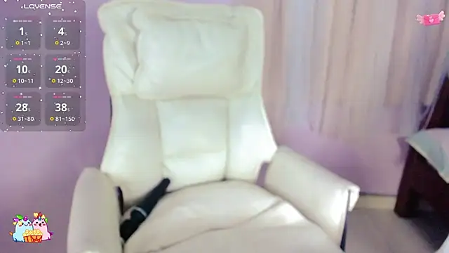   18Angel   online show from March 18, 2025, 11:44 am