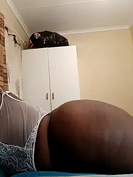 curvybigAssxx online show from September 12, 2025, 2:12 am