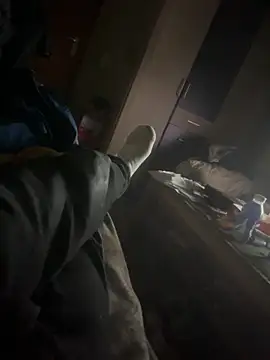 FreshWonder0 online show from December 20, 2025, 8:33 pm