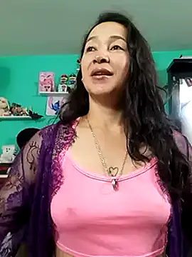 emilypoppy3 online show from March 19, 2025, 10:44 am