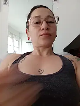 Snapshot of emilypoppy3 chatting on May 23, 2026, 12:48 pm emilypoppy3 online show from May 23, 2026, 12:48 pm