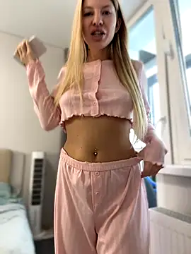 NewLale online show from October 10, 2025, 3:29 am