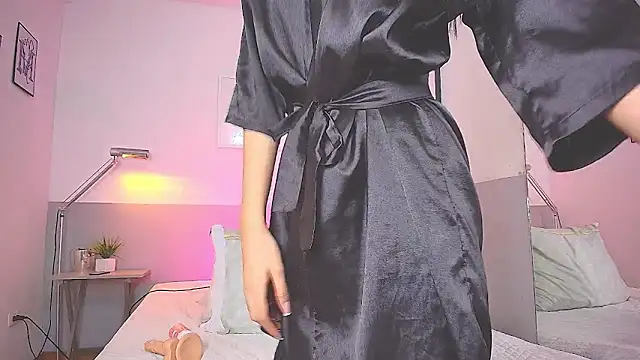 daddys little princesss online show from February 27, 2025, 9:18 am