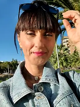 Melody87 online show from September 22, 2025, 4:46 pm