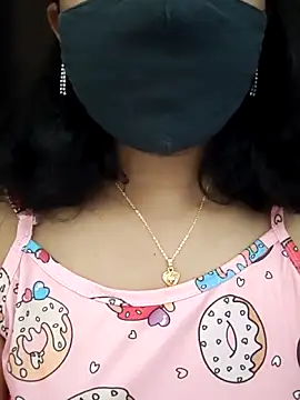 Snapshot of Angleannie chatting on February 17, 2026, 5:10 pm Angleannie online show from February 17, 2026, 5:10 pm