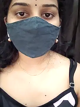 Snapshot of Angleannie chatting on February 13, 2026, 7:03 pm Angleannie online show from February 13, 2026, 7:03 pm