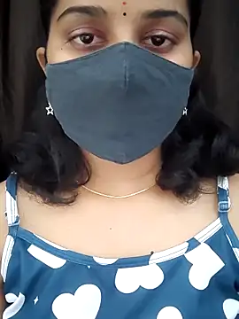 Snapshot of Angleannie chatting on February 2, 2026, 5:56 pm Angleannie online show from February 2, 2026, 5:56 pm