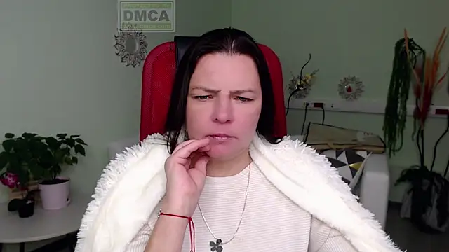 Lily flower7 online show from September 26, 2025, 4:52 am