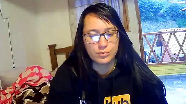 brittanycheeks online show from December 19, 2024, 11:18 am