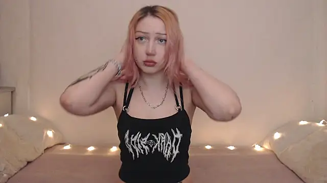 Emily hardcore online show from May 12, 2026, 10:05 pm