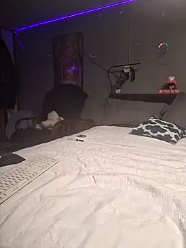 samone9 online show from March 9, 2025, 1:35 am