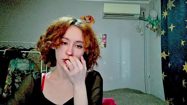 Snapshot of JoannaTompson chatting on April 26, 2026, 1:47 am JoannaTompson online show from April 26, 2026, 1:47 am