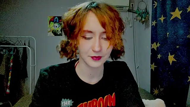 Snapshot of JoannaTompson chatting on May 18, 2026, 11:09 pm JoannaTompson online show from May 18, 2026, 11:09 pm