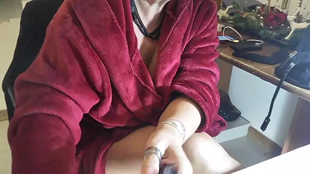 45marina45 online show from December 14, 2025, 4:56 pm