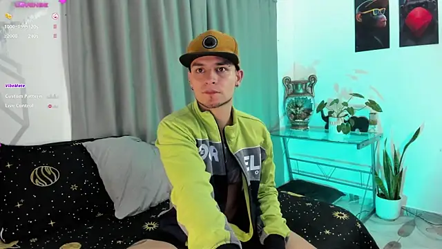 Aron-santoro online show from December 6, 2024, 5:58 am