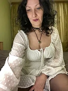 Katie-n online show from March 3, 2025, 7:35 am