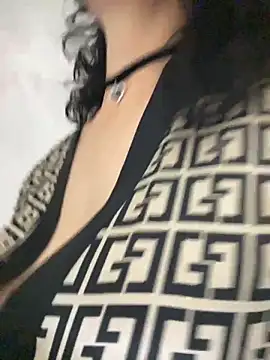 Katie-n online show from November 18, 2025, 6:39 am