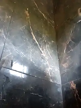 carlos40404 online show from November 11, 2025, 6:58 pm