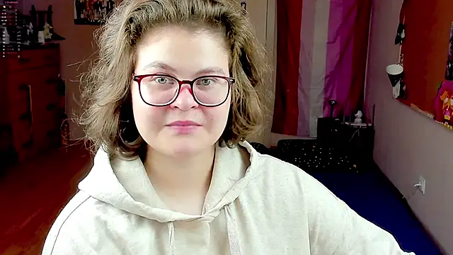 Sashy Way online show from September 12, 2025, 9:25 pm