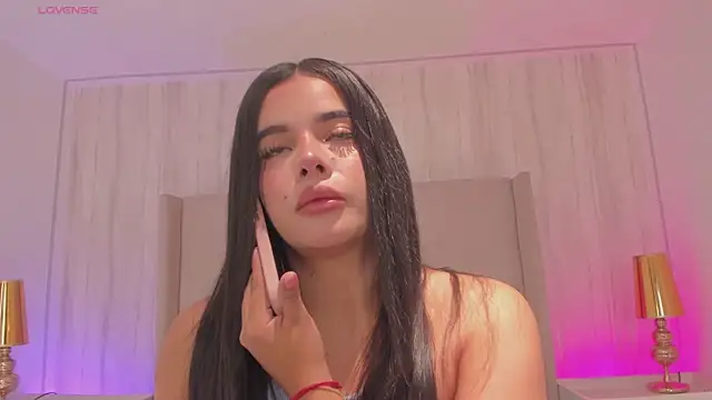kaylarossi online show from July 17, 2026, 5:10 pm