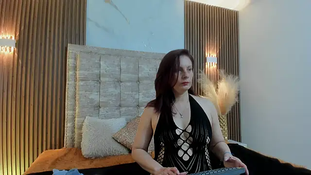 ada mclaine online show from September 9, 2025, 12:03 pm