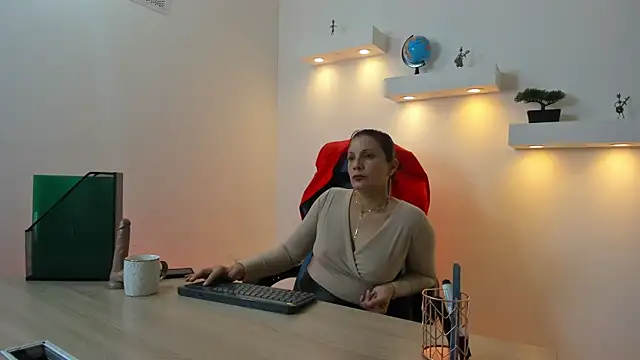 ada mclaine online show from March 21, 2026, 11:58 am