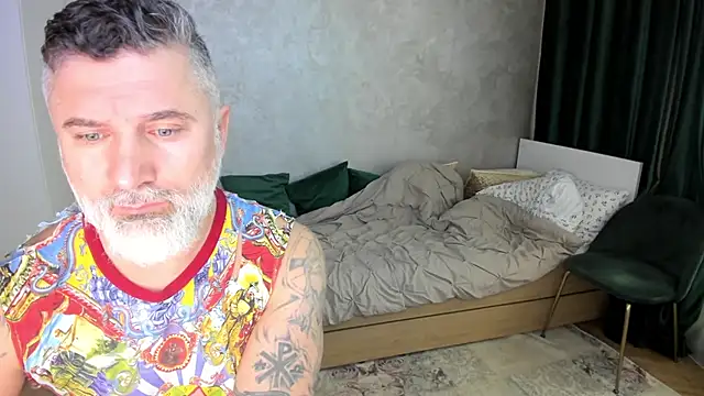 BlowMyXXL online show from February 6, 2025, 1:21 pm