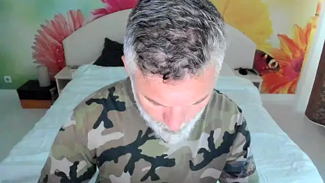 BlowMyXXL online show from November 13, 2025, 5:44 am