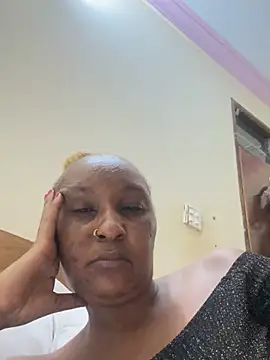 Snapshot of sweety_babra chatting on June 17, 2026, 4:39 pm sweety babra online show from June 17, 2026, 4:39 pm