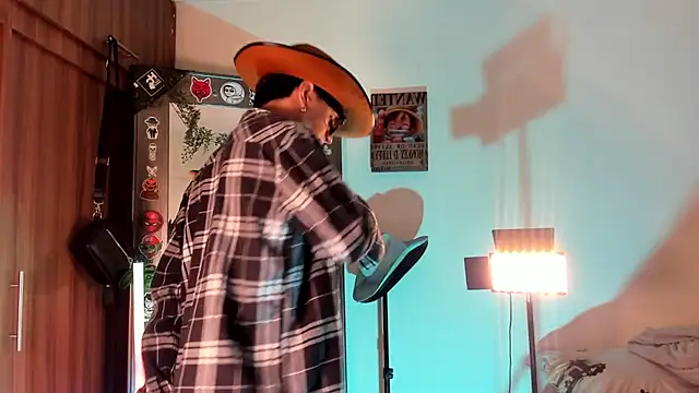 marckalexis online show from September 30, 2025, 1:00 am