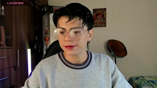 marckalexis online show from October 2, 2025, 6:55 pm