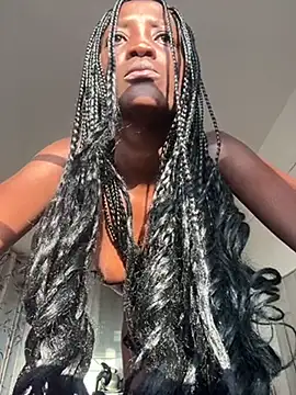 Fanclubbbbb online show from March 6, 2025, 4:30 am