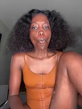 Fanclubbbbb online show from October 8, 2025, 5:53 am