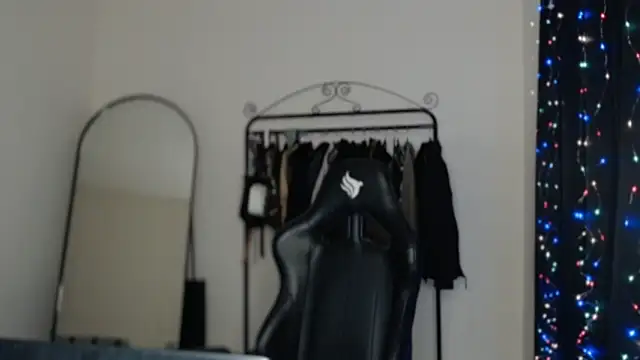 marisilva br online show from September 10, 2025, 11:59 pm