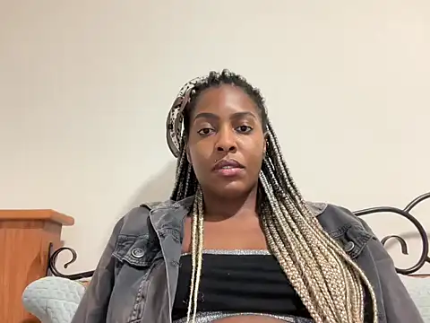 marisilva br online show from September 24, 2025, 12:40 am