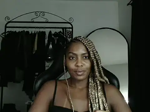 marisilva br online show from March 19, 2025, 3:41 am