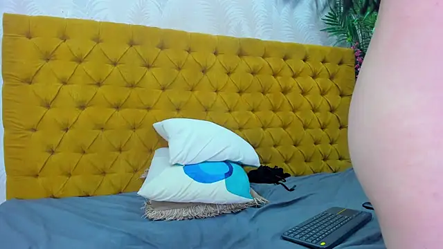 Snapshot of Ammy_Connor1 chatting on November 19, 2025, 8:03 am Ammy Connor1 online show from November 19, 2025, 8:03 am