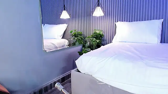 MaluDiaz online show from October 25, 2025, 5:24 pm