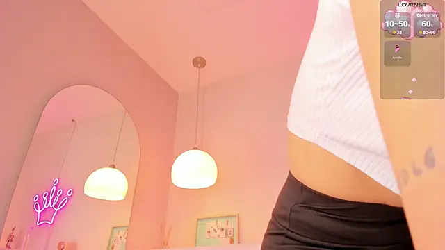 Snapshot of violeth_hill chatting on September 14, 2025, 7:58 pm violeth hill online show from September 14, 2025, 7:58 pm