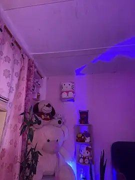 MiaAdams21 online show from September 24, 2025, 8:26 pm