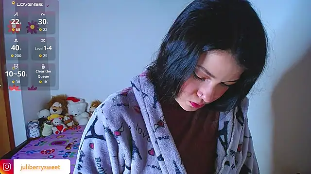 juli05star20 online show from October 3, 2025, 3:30 am