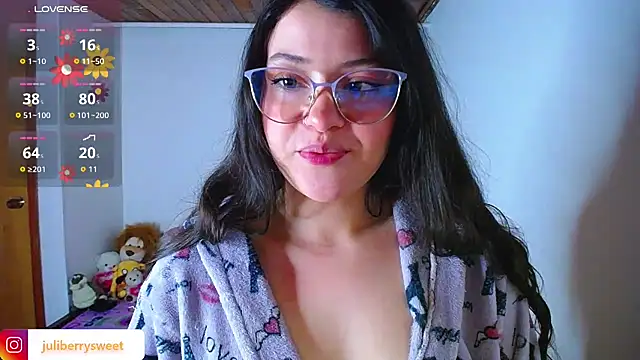 juli05star20 online show from September 14, 2025, 8:53 pm